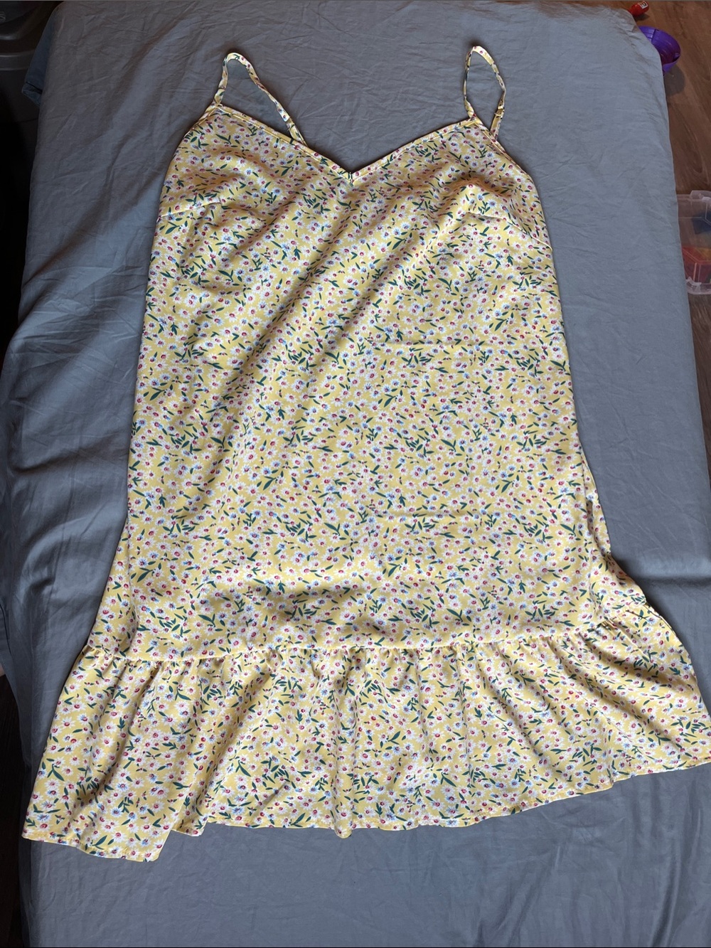 Yellow Floral Slip Dress with sweetheart neckline Ruffle Hem. Spaghetti strap.